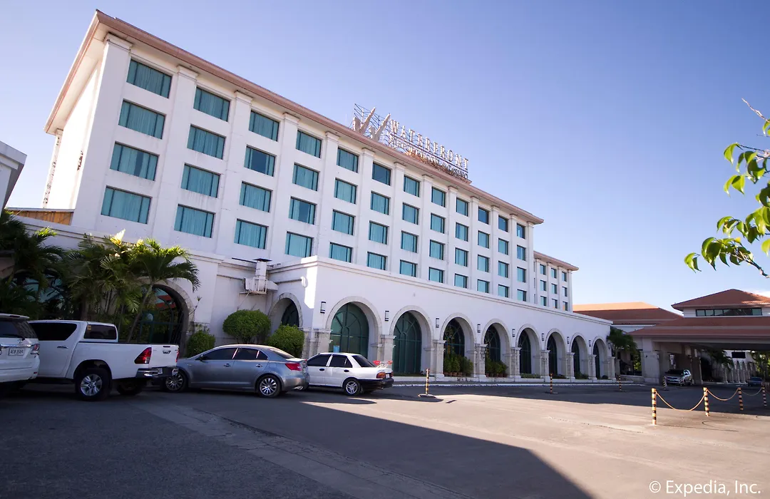 Waterfront Airport Hotel And Casino-1